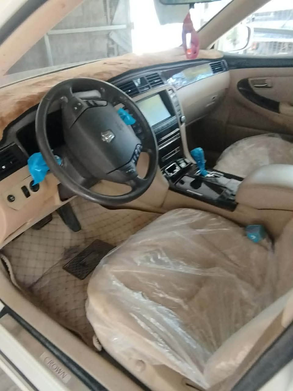 2007 رویال ساج مەلیکی سی دوگمە بەردە کوشن خەزن 182 کامل سەیارەکە کراوە بە184 نزیکەی11گەلای لی دراوە دەعمیو184عەتەر184 ویل دنگەی ئستیل ئاوینە ئیشارات وەسفی ناوی دەرزیک نوقسانی نیە سەیارکە کودە موسە موس موس دوبارجە بویاغ ئەوربا شوین کەلار نرخی 70گەلایە  مەلی هەمە بە64 گەلا ئەوی توو11گەلای لی نەدراوە کامل کاملە سەیارەکە شوین کەلار کودی هەیە ژم***********
