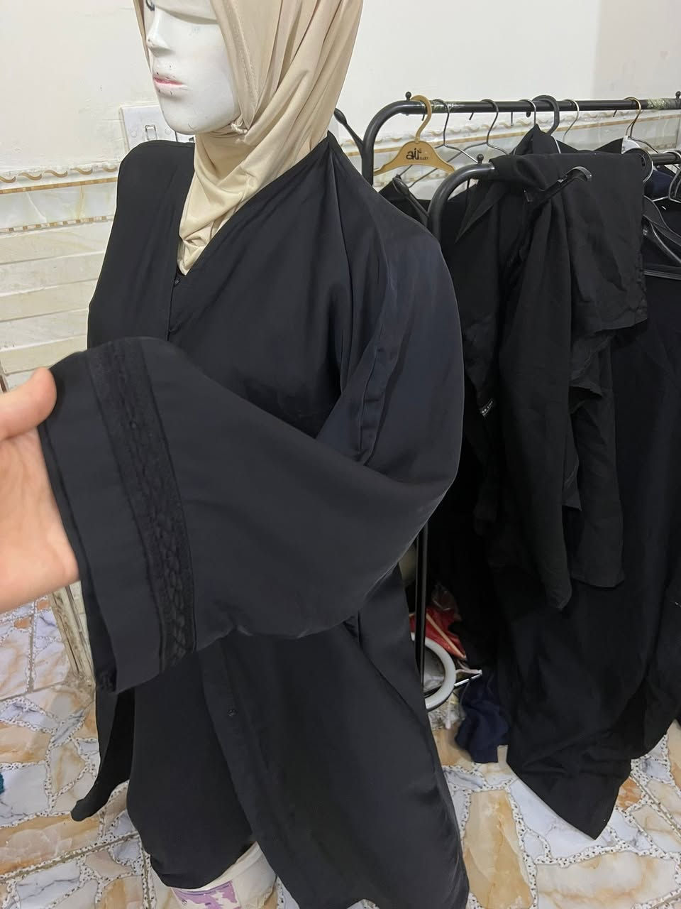 سلام عليكم عبي خليجية صيفي 
سواد فاحم قطع مختلفه
متوفر قياسات من وزن ٤٠ الى١٣٠
متوفر خدمه توصيل كربلاء الفين باقي محافظات ٥


**إذا كنت صاحب هذا الإعلان وتريد حذفه لأي سبب، رجاءا أرسل رسالة إلى الدعم الفني**