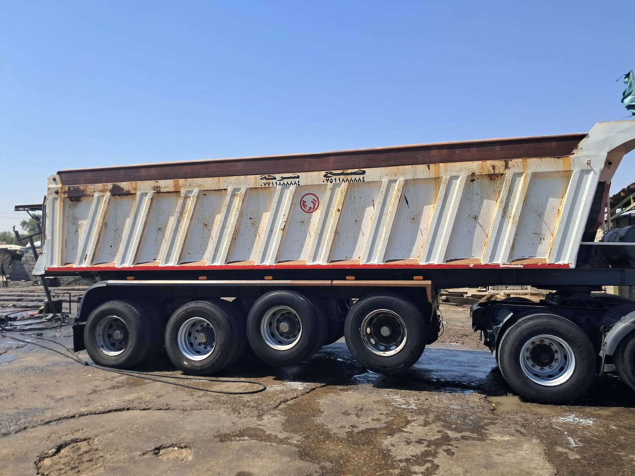 عريانة للبيع شركة الروعة شركة ذرعة ٢٢ مع التعلاوة ٢٧ دناكير ١٦ الرابع ١٤ مكفولة من كلشي تخم تاير مكان كربلاء ***********
