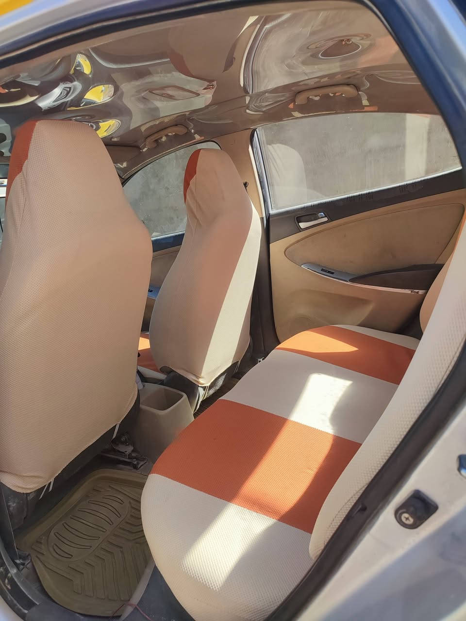 اكسنت موديل 2012 كير ومكينه خير من الله حداديه 100/80 باتري جديد كهربائياتها شغاله السعر 75 ورقه 
ملاحظه: فقط دعامياتها عايزه ترتيب
 سياره نضيفه وخير من الله 
مكاني: النجف الاشرف 
للاستفسار الرقم: ***********
