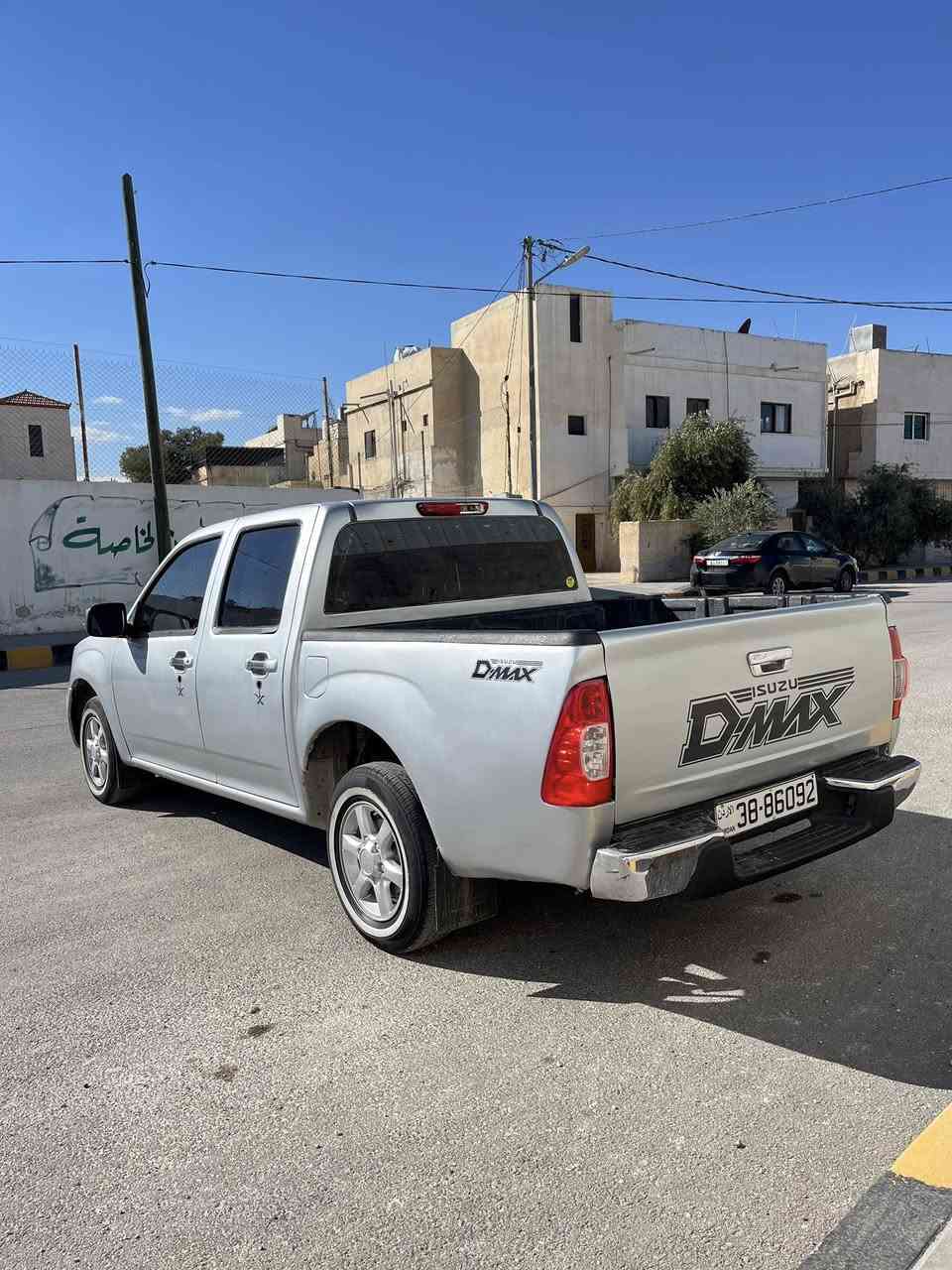 بكم اسوزو ديماكس موديل 2007 بحالة الشركة (Ls) اصلي
فحصه ثنين جيد ثنين قصعات باعتبار فحص كامل 
ماتور 2500 تيربو وكاااااااااااااالة ✈️✈️✈️✈️✈️
قير بككس وكاااااااااااااااالة 
مكنيك وكااااااااااااااااااالة مش بحاجة إلى اي صيانة 
مشيه الشركة ✈️✈️✈️✈️✈️✈️✈️
دهان 100/100 وكاااااااااااااااالة 
غرفة الشركة وكااااااااااالة 
مكيف حامي بارد 100/100🔥🔥🔥❄️❄️❄️
جنط الشركة الصلي وكااااااااااااااالة
كوشوك خط وكاااااااااااااااااالة
البيكم من حض القناااا الله يبارك الصاحب النصيب 
الموقع المفرق مغير السرحان 
إلاتصال. 0772129772.


**إذا كنت صاحب هذا الإعلان وتريد حذفه لأي سبب، رجاءا أرسل رسالة إلى الدعم الفني**