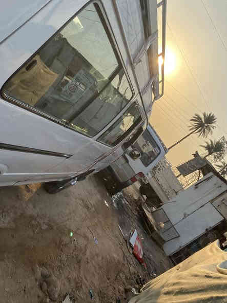 جنبي  كفاله عامه H1 للبيع او مراوس كوستر قديم سياره بسمي مصفره من كلشي سياره بلادي السعر 90 مجال قليل 
***********
