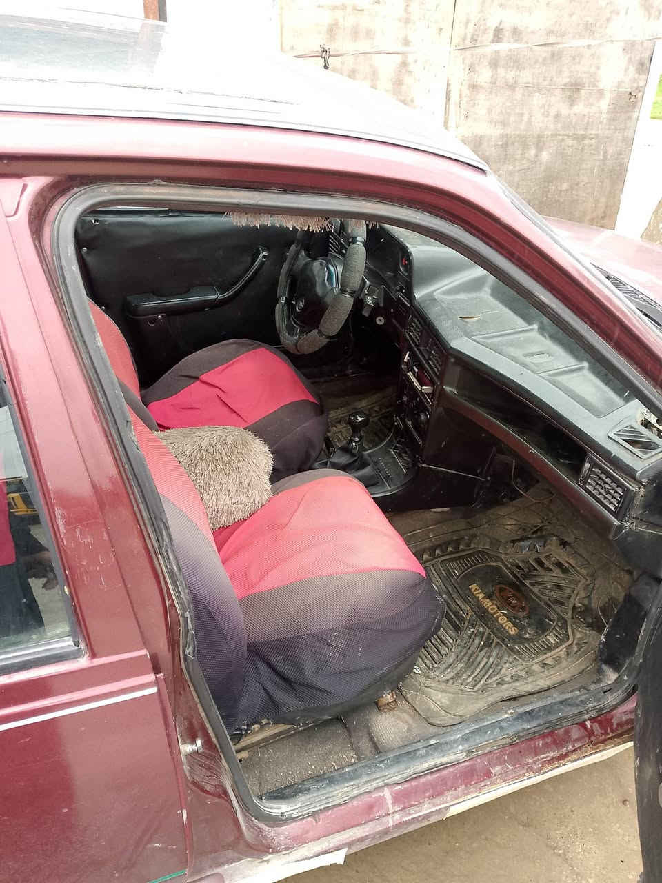 السلام وعليكم اوبل كاديت محرك استره رقم اخضر شرط اتحويل للاستفسار ***********
