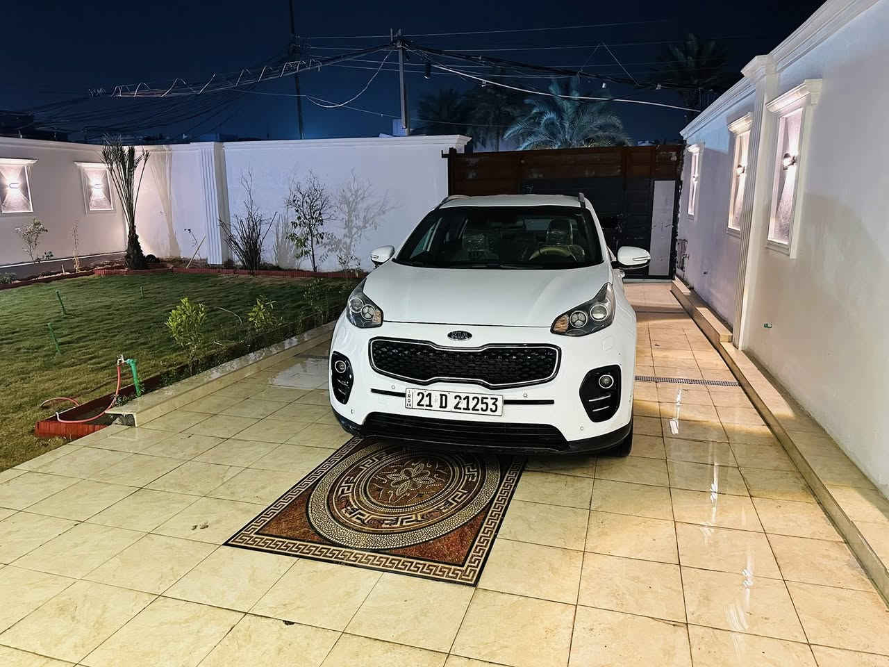 إسلام عليكم سبورتج البيع موديل 2018
سياره خليجي كفاله عامه من الضربه والصبغ 
سياره فقط بيها بل جنطه علا كد اربع صابع عندي نطخت وعفتها علا حطتها ما سويتها موضحا بل صور قرب وشوفها 
سياره رقم سليمانيه تريد وكاله تحويل حاضر 
محرك 2000 دوش 🚀 
بصمه تشغيل 
بصمه بواب 
نضام ترحيب 
مري شفط 
داخل عسلي لونين 
كشنات جلد عسلي 🍯 
سياره ماشيه 112 كيلو 
سياره سعرها 183 وبيها مجال جدن بصيط 
العنوان بغداد الدوره 
***********
