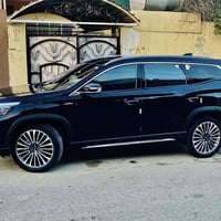 جيتور X90 بلص • ٧ راكب • سقف بانوراما