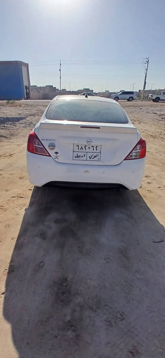 نيسان صني  هندي بليته زركه  مديل ٢١ بيها جاملقات أمامي واحد مبدل وثاني بارد سنويه شهر ١٠ محرك كير تبريد خير من الله تخم تاير دوشمه تفصال كشنات ورضيه سعر 100ورقه وبيها مجال مكان كرمه علي مراسله صفحه او اتصال على رقم ***********
