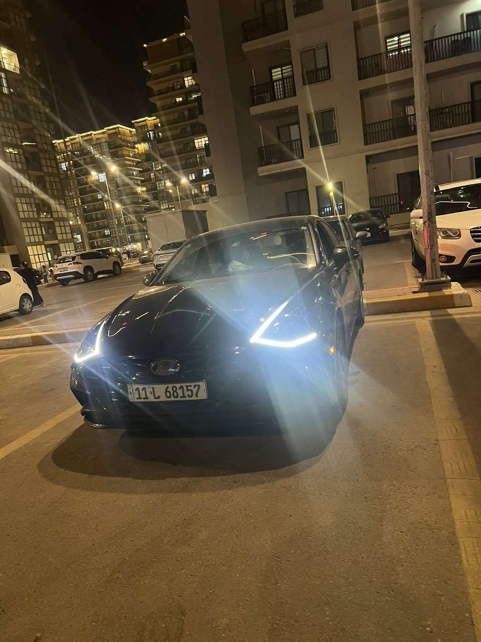 سوناتا  موديل 2023 

محرك 2500 
لسياره دخول جديد  بغداد بسمي
مكينة كير كفاله عامه 
فقط صبغ قبق جنطة وبوارد قليل. ناشر سونار 

لسياره جديده بلخير عل ياخذه ماشيه 48 ميل
مواصفات 

بصمة تشغيل

بصمه ابواب لمس
رادارات امامي وخلفي وجانبي + توقف تلقائي 
 
اشاير بلمري + نقطه عمياء في المري

شاشه الحجم الكبير انج + تحكم عام عله السياره

كشن السايق حساس  

حساسات اماميه وخلفيه

نقاط عمياء عند تغير المسار

حساسات با لابواب للتنبيه عند فتح الباب وسياره قادمه من الخلف
 
سياقة ذاتيه 

تحديد مسار

شاشة  كبيرة كار بلي مع اندرويد اوتو   

اربع وضعيات القياده 

نضام المحافضه عله المسار 

شاحن واير ليس لاسلكي 

منافذ للشحن اماميه

تبريد منفصل للراكب ولسائق

دخول ذكي واناره ترحيب

قفل ذاتي عند الابتعاد

فتح الصندوك الخلفي عند الاقتراب

تشغيل عن بعد

اناره led امامة

بك لايت خلفي led

نضام Auto Hold
يعني بلازدحام تضغط لبريك ضغطه وحده وتشيل رجلك تبقه السياره لازمه بريك الحد ماتضغط عل بانزين يله تمشي

هند بريك بصمه كهرباء

بصمه تشغيل

سستم صوت

مثبت سرعه

تدفئة  كراسي

لسياره حادث امريكا قبق جنطه فقط وبيه بارد قليل  
رقمي ***********
مكاني بغداد حي اور 
للاستفسار اتصل سعر مناسب 
سونار موجود بل منشور
