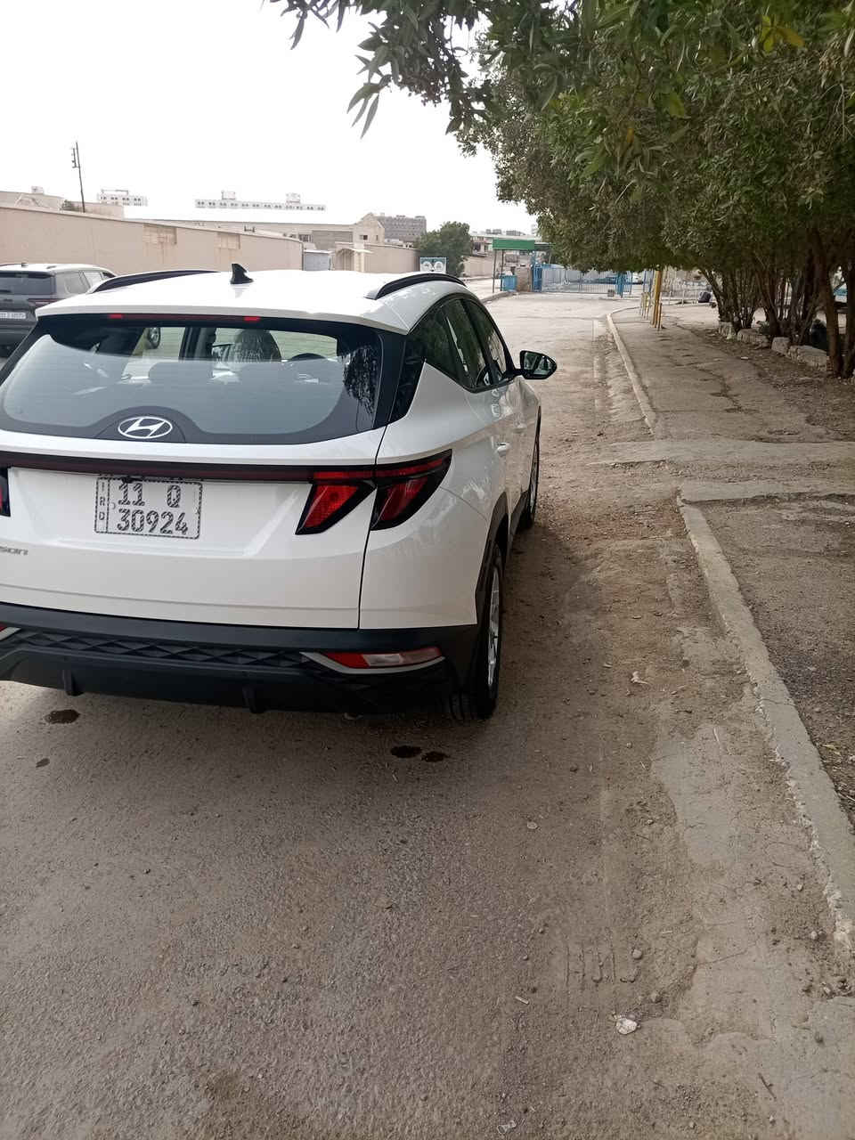 #بحالة_الزيرووو
توسااان 2024

وارد خليجي/اللون ابيض/رقم بغداد / محرك2000/ جديدة
ماشيه 12  الف 
حساسات أمامية خلفية
اشاير بالمري
دخول ذكي
هاند بريك بصمة
ثلاث أنظمة قيادة ايكو/سبورت/نورمال

شاشة كمره دواره

شاحن واير ليس مع منافذ uspامامية خلفية

قطعتين تبريد

تحكمات ستيرن جهتين

كامرة 

الجام اوتو

مثبت سرعة

مري شفط

لايتات دوارة امامية فولLED

مكفول كفاله عامه من كلشي

---------------------------------

اي استفسار 

***********

موجود واتساب

سعرها مناسب بالعافية علياخذها
