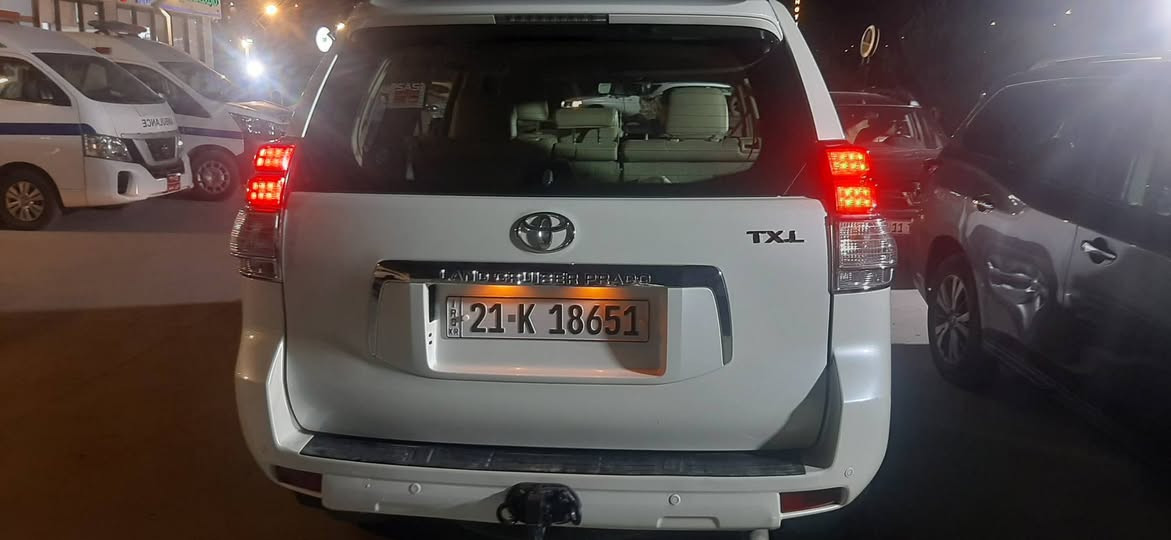 بسم الله الرحمن الرحيم 
تويوتا برادو خليجي موديل ٢٠١٠ مواصفات TXL فول فول مواصفات قبات مواصفات سيارة حلوة نضيف ماشاء الل سيارة اربع سنة بلبيت سيارة ب جناي سيارةحجم محرك ٦ سلندر مرغوب  سيارة فقط عداد ١٠٨ الف ماشي حقيقي كير محرك برغي مامفتوح لا تنقيص لا تبخير لا صوت ولا صرف كير محرك كفالة عامة سيارة دعامي امامي حتى دعامي خلفي كلين مكفول كفالة عامة لصبغ بارد تكحيل كل بشرت حتى دعاميات بدون صبغ بس بيها بابين طرف سكن مبدل بيلادي نفص لون نفص شركة اثر شخط بسيط شوية دوسة صبغ بس بمب بدون معجون بدون ارباك سيارة حيل حيل حلوة 
سيارة حتى ثنين بصمة شركة موجود حتي بصمة ثاني مامستخدم ماشاء الله سيارة سنوية بأسمي تحويل مباشر نفص اليوم تحويل سيارة سنوية جديد لحد ٢٠٣٠ رقم انكليزي جديد سيارة جاهز بدون اي مصرف تايرات جديد صدر امامي وخلفي بشرت مابي نقص تبريد مركزي ثلج تبريد ثلاثة مقطع مركزي ثلج سيارة دعامي امامي حتى دعامي خلفي نفص وضع الشركة البيلادي 
سيارة مواصفات، ،،،
سيارة كير اوتوماتيك داخل اسود بصمة فتحة كشنات جلد ثلاجة دبل اكسل فورويل ثنين بصمة شركة موجود اربع جامات كهربائي مراي خارج كهرباء مراي اشارة مراي شفت تحكمات ستيرن فوليوم بلوتوز تلفون خزن صوت كلوب شمسي حاسة لايتات عدسات بلاجکتۆر سبير جوة سيارة اربع ويل جديد سبير جديد ثلاثة قطعة تبريد مركزي ثلج بال صندوق مواصفات فول 
سيارة سعر ٢٢٥ بي مجال قليل 
بس ماشاء الله سيارة نضيف نضيف 
الموقع، ،،، سليمانية  داخل سليمانية مقابل مطار سليمانية
انت شراي اتصل رقم موبايلك  *********** 
*********** فقط واتساب موجود السليمانية, العراق
