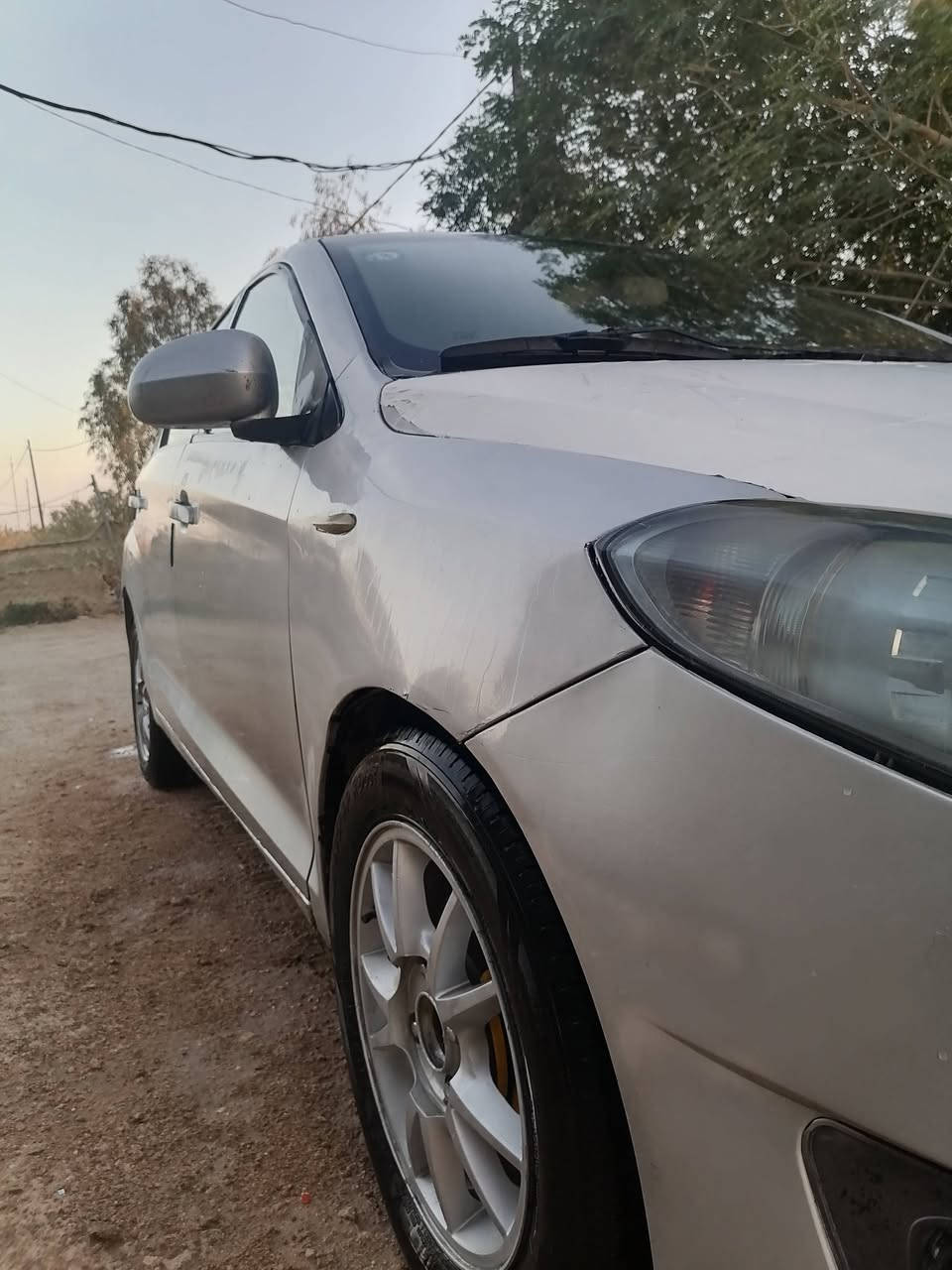 فلاوين ٢٠١٣ سنويه مجدده٢٠٢٩ مكينه وكير وكهربائيات وحداديه وتخم تاير وتبريد شاشه ماسحات حتى الوره تشتغل يعني كهربائيات ابلادي مكفوله من الضربه بس بيه رشات صبغ تصليح اخياسات هلاليات بيه جراد السعر ٣٣ وبيه مجال ***********.   ***********
