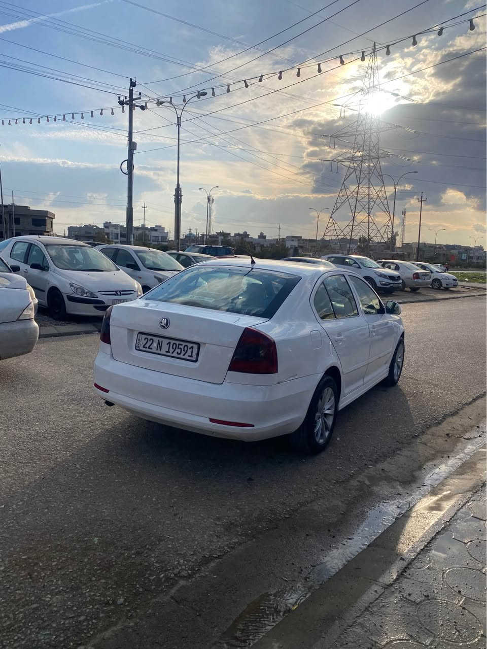 سكؤدا ٢٠١٠،گير عادى،
تكسى بوه كرايته خسوسى،ليدرانى نيه،
گير و مكينه به شةرت،رةقةم و سنوى نوى يه،
نرخ:٥٨$و مجال/ژ.م:*********** أربيل, العراق
