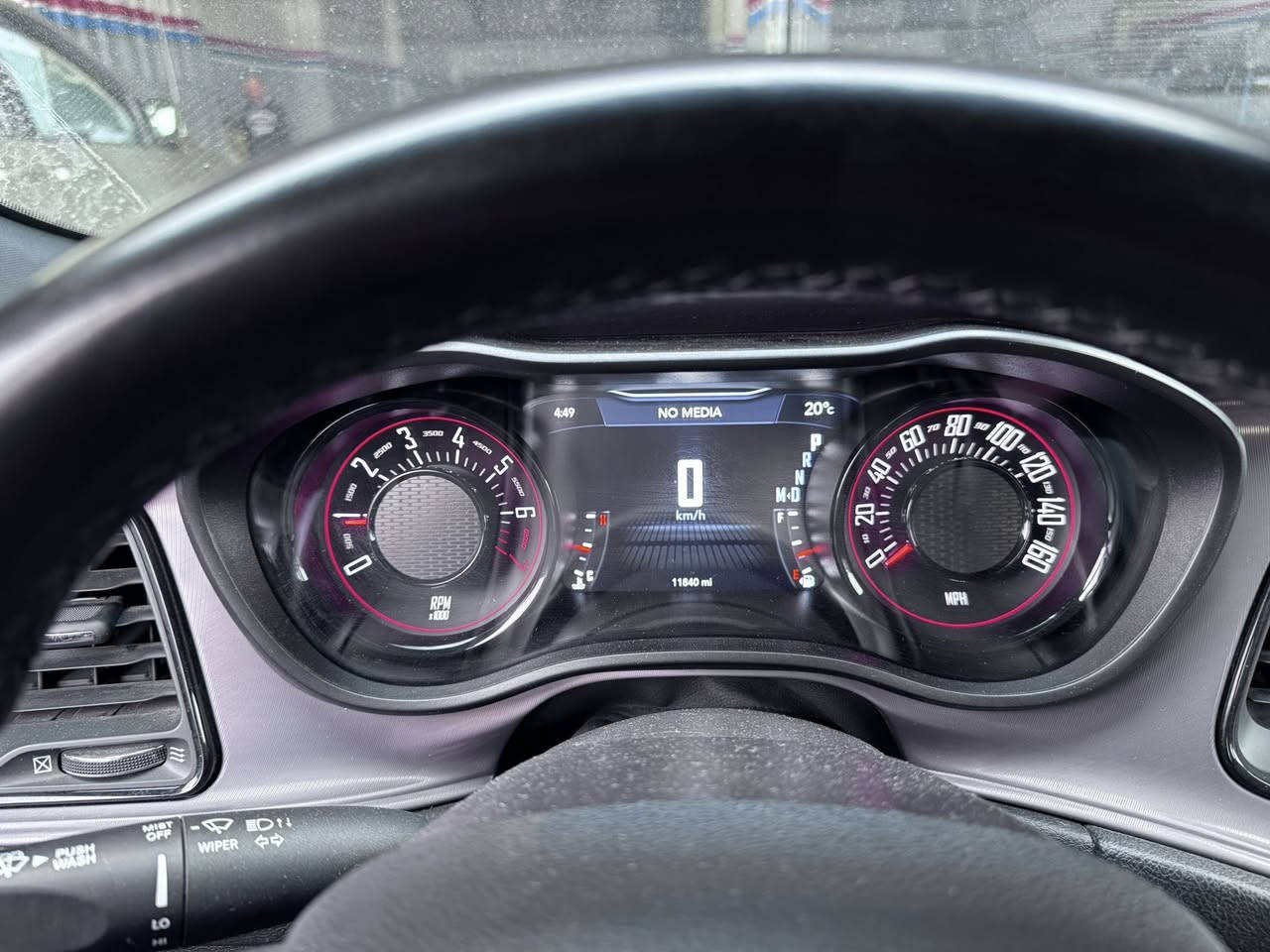 شباب جالنجر موديل 23لون مميز ماشيه 11الف حادثها جاملغ  وبنيد (فقط) بدون دواخل السياره مكفوله من الشخط والرصعه ترايها مال زيرو ايرباك دركه ودشبول فقط وراجع سستم كامل مكاني بغداد السيديه ***********اتصل وتأمر
