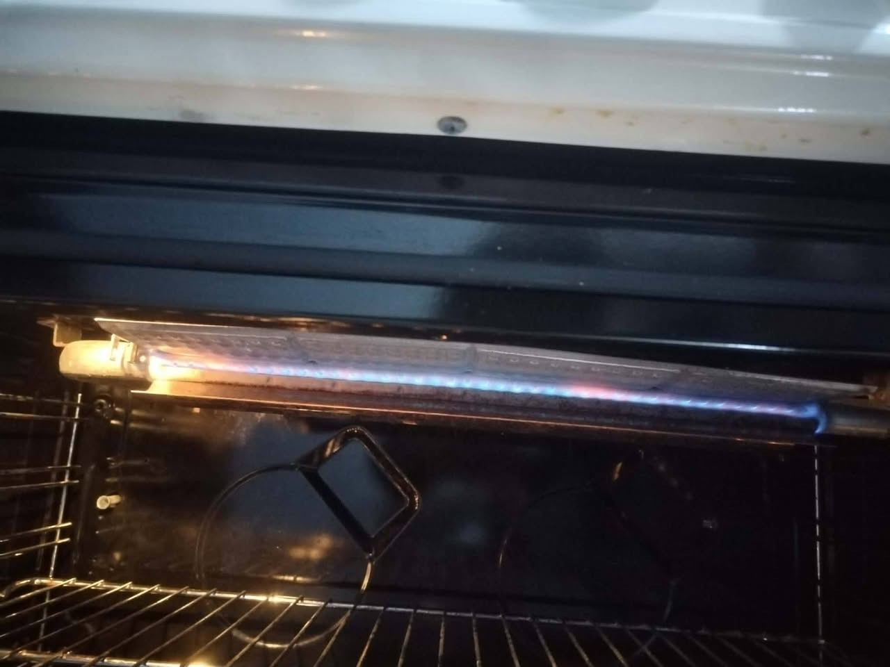 طباخ اخو الجديد كله شغال على الفحص السعر ٣٧٥ وبي مجال مكانه النعمانيه


**إذا كنت صاحب هذا الإعلان وتريد حذفه لأي سبب، رجاءا أرسل رسالة إلى الدعم الفني**