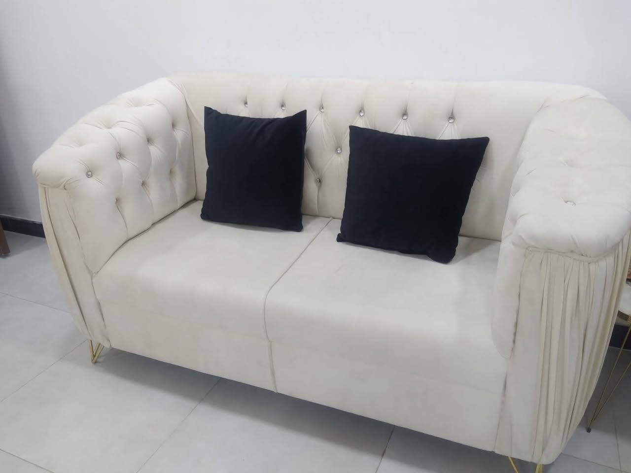 تخم 10 مقاعد نضيف جدا مابي كسر او بقع سعره 650 
النجف شارع المطار للاستفسار اكثر يرجى مراسلت الصفحه


**إذا كنت صاحب هذا الإعلان وتريد حذفه لأي سبب، رجاءا أرسل رسالة إلى الدعم الفني**