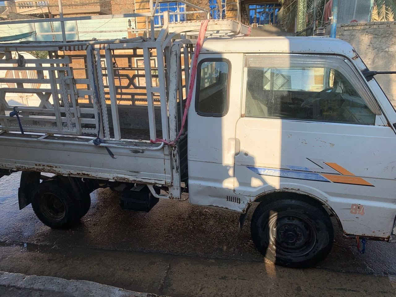 كيا بنكو 94 بغداد بسمي مكينه قبل اسبوعين شادينه والشاصي وكير مكفولات مابيه صبع 40 مكان بغداد هاتف ***********
