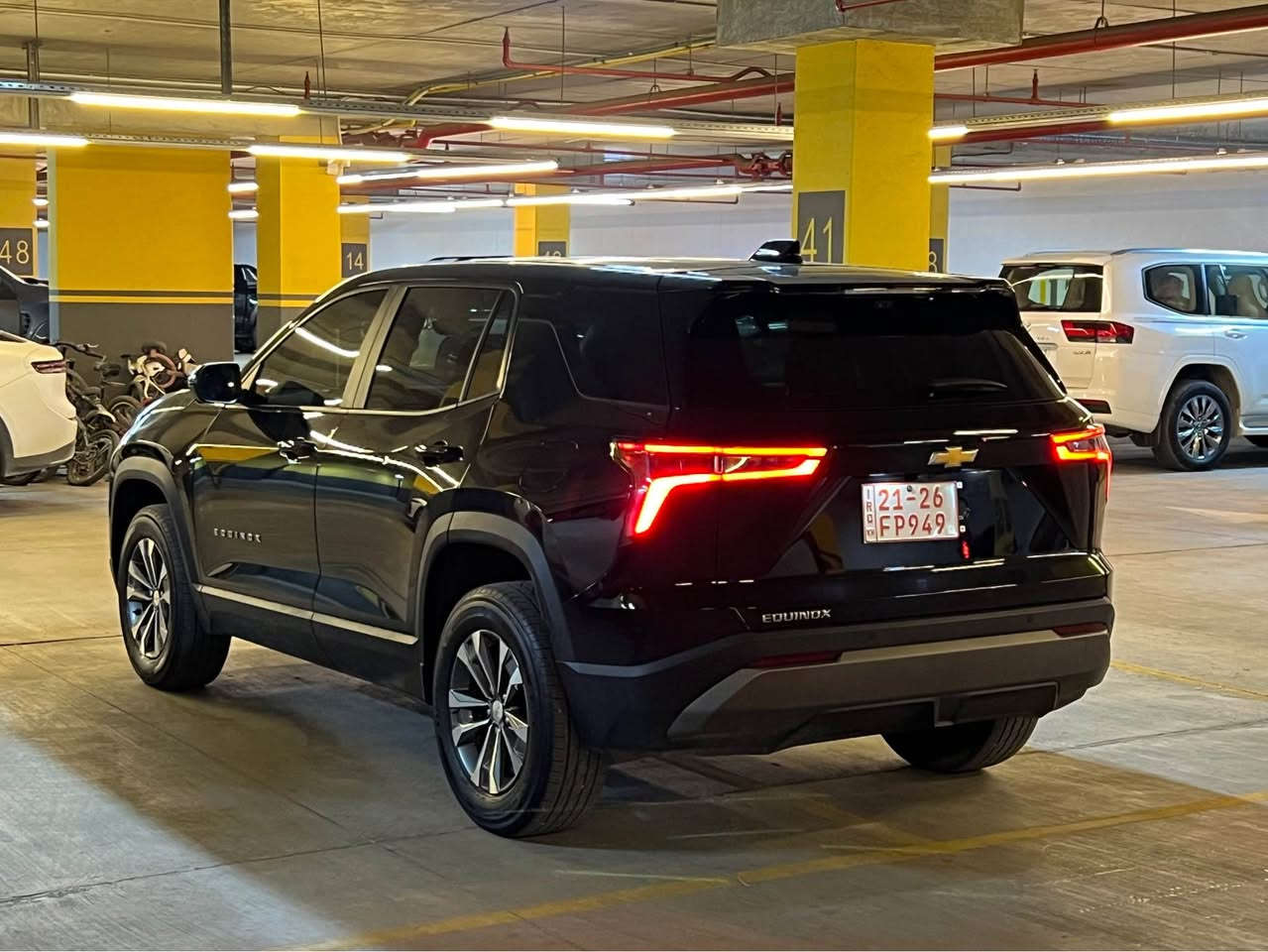 Chevrolet equinex 
مۆدێل 2025 
فوول مواسفات 
مەکینە چوار بستۆنی تۆربۆ 
تەنها 15 ڕۆشتووە وەک سفر ماوەتەوە
تەنها یەک پارچەی بۆیاخە بێ ناوگرتن پشت و پێش کەپس سێتی ڕادێتەر بیلادی بێ سارد و شوخت 
دەعمیەکانیشی بەشەرت بۆیاخی نیە 
مواسفات:
ڕادار حساس،شاشە ئەلکترۆنی شاشە گەورە
کامێرا 360,ئاوێنە کامێرا،سوکان هیتەر،ئەوتۆ ستۆپ
ئەوتۆ هۆڵد،کوشن کارەبا حساس،لایت لید و ئۆتۆ
گێڕ لە سوکان،زۆر مواسفاتی تر 
ژمارە کاتی 
٣ مانگی تیا ماوە بۆ ڕەقەم 
گێڕ و مەکینەو کارەبای و هەموو گیانی بەشەرت  
سعر : 195$ معامەلە 
***********
***********
سلێمانی السليمانية, العراق
