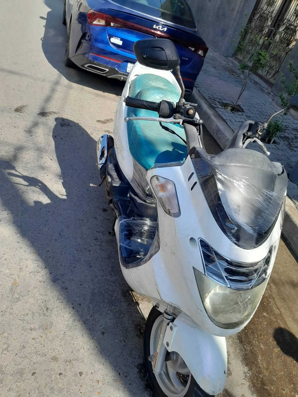 من رخصة صاحب الكروب المحترم سيام R120 كوم حديد ابيع بس فتحه سويج ٢٠٠ وبيهه مجال بغداد الشعب شارع الاسواق المركزية ***********
