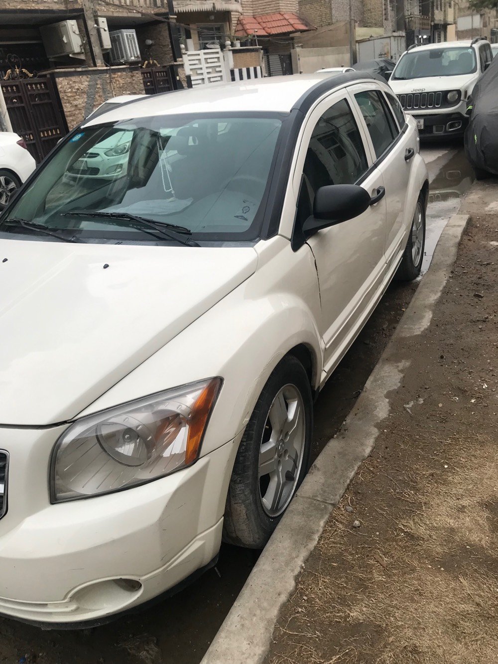 السلام عليكم 
دوج كاليبر موديل 2008 محرك 2400
حادثها جاملغ أمامي جهة السايق 
تدفئة تبريد صدر جديد باتري جديد كير محرك 
بلادي كلش نظيف ماشية 136000رقم بغداد
سعر 6000$للاستفسار
***********