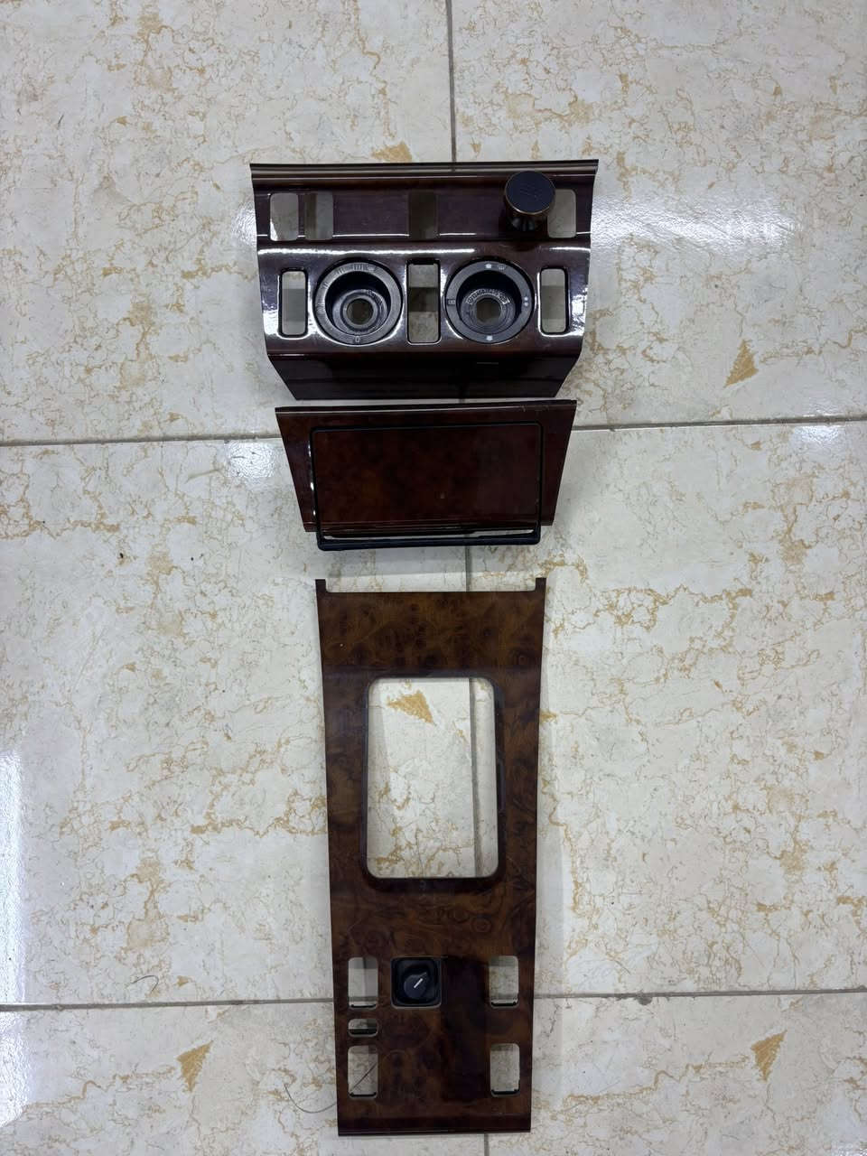 قطع غيار  مارسيدس والكماليات 🚗

متوفر  تخم صاج  دب w124    اصلي  حاويه 

السعر  135 الف  

 ***********☎️📞
اتصال واتساب 

العنوان  -النجف الاشرف  ملحق قرية  الغدير  الاولى الشارع الخدمي   رقم ال عمود  ( 70 )من جهة شارع كربلاء رقم العمود (290 )من جهـه شارع المطار الصب
