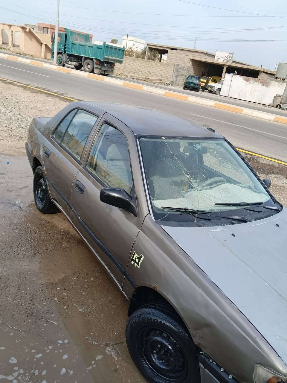 إسلام عليكم صني لبيع بدون مراوس محرك كير صدر جديد سياره قطره صبغ ما بيه تدفئه كهربائية كله شغاله شرط تحويل رقم صلاح الدين فحص تواير كدام جديد وره تعبانه السعر 18 بيه مجال ***********
