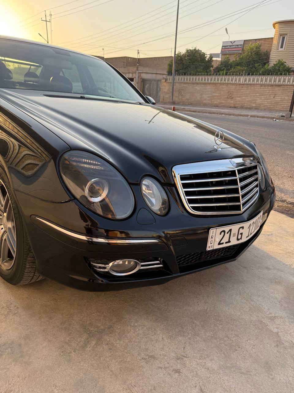 سلام عليكم  مكان سياره كركوك 
مرسيدس 211 موديل 2007 محرك 6V .E350 كلين بدون اي حادث قطعة وحدة صبغ فقط جاملغ امامي اثر شخوط سيارة فول فول دواخل جلد كشنات كهرباء تبريد تدفئة بردة خلفية حساسات امامي خلفي تحكم ستيرن ،،بدون سلايت .صدر حداديه كهربائية كلها بل شرط.رقم سليمانية بسمي سنوية جديدة لحد ٣٠ والسعر ١١٥ وبي مجال للاستفسار ***********
