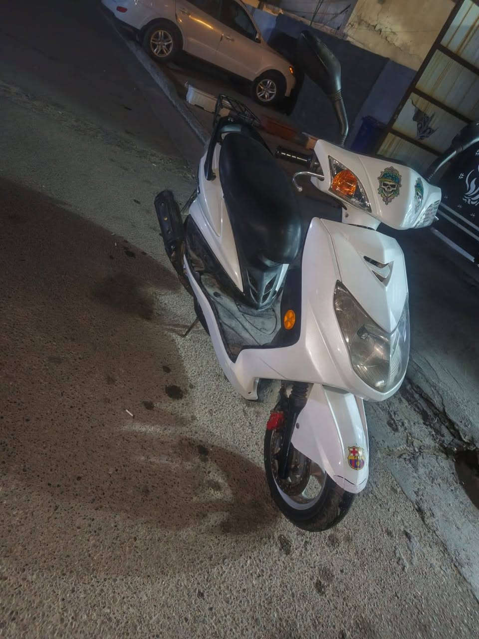 السلام عليكم سكنس فحل ياباني موديل 2013 نوزل خطين قبق نفخ مكينة مكفولة ما مفتوحة ناعمة كاملة من جميع النواحي السعر 900 و بيها مجال المكان بغداد حي العامل رقم الهاتف: ***********
