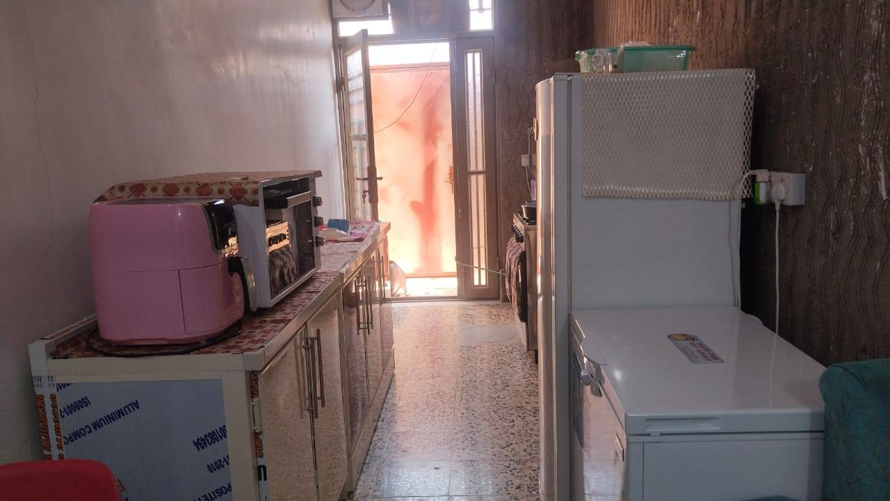 دار للبيع زراعي سند 25 اقرار محكمه مشمول بقرار الطابو  المساحة 75 متر  النجف الاشرف كوفه علوة  الفحل /شارع  القاعه . يحتوي على  غرفه  وصاله  واستقبال ومطبخ  وصحيات  مابي بيتونه  بناء اساس صب  السقف صب  بناء طابوق  بناء درجه اولى 
السعر 40 مع المجال 
للاستفسار الاتصال   على الرقم 
***********
