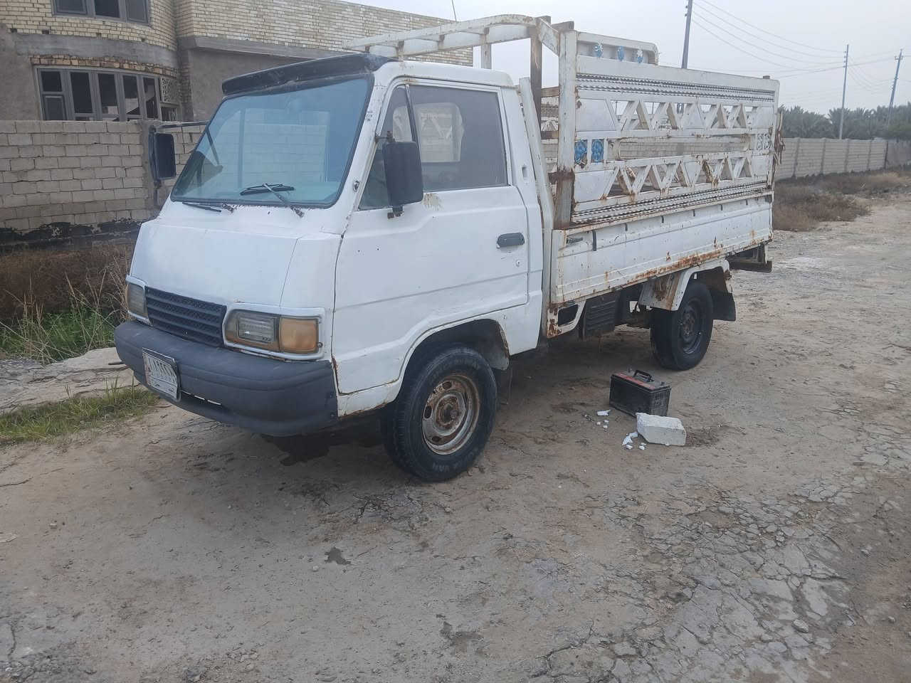 سلام عليكم كيا حمل موديل ١٩٩٠ رقم نجف تحويل سياره جاهزه سعر ٣٠ مكان نجف ***********
