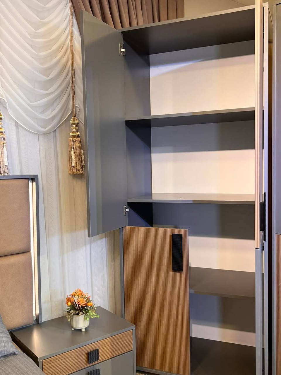 للبيع غرفة نوم تركية نظيفة جداً السعر مليون وربع المكان فلوجة
***********
