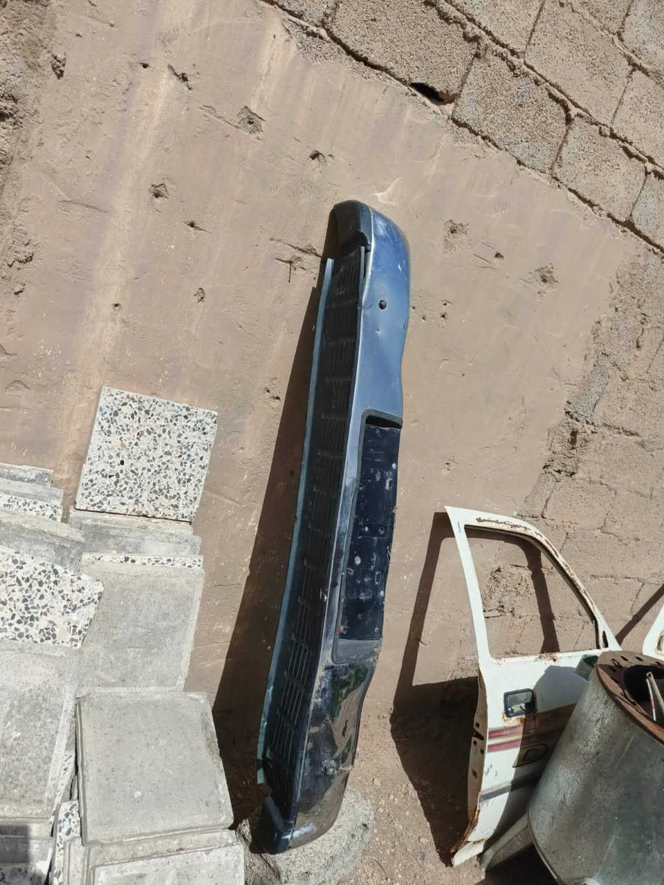 السلام عليكم
اربع بيبان بيكم دير لون احمر موديل 2009السعر150الف 
اربع بيبان بيكم دير لون ابيض موديل 2007السعر 100الف
دعاميه بيكم فلاونزه السعر 50الف 
مكاني واسط قضاء الحي 
***********
