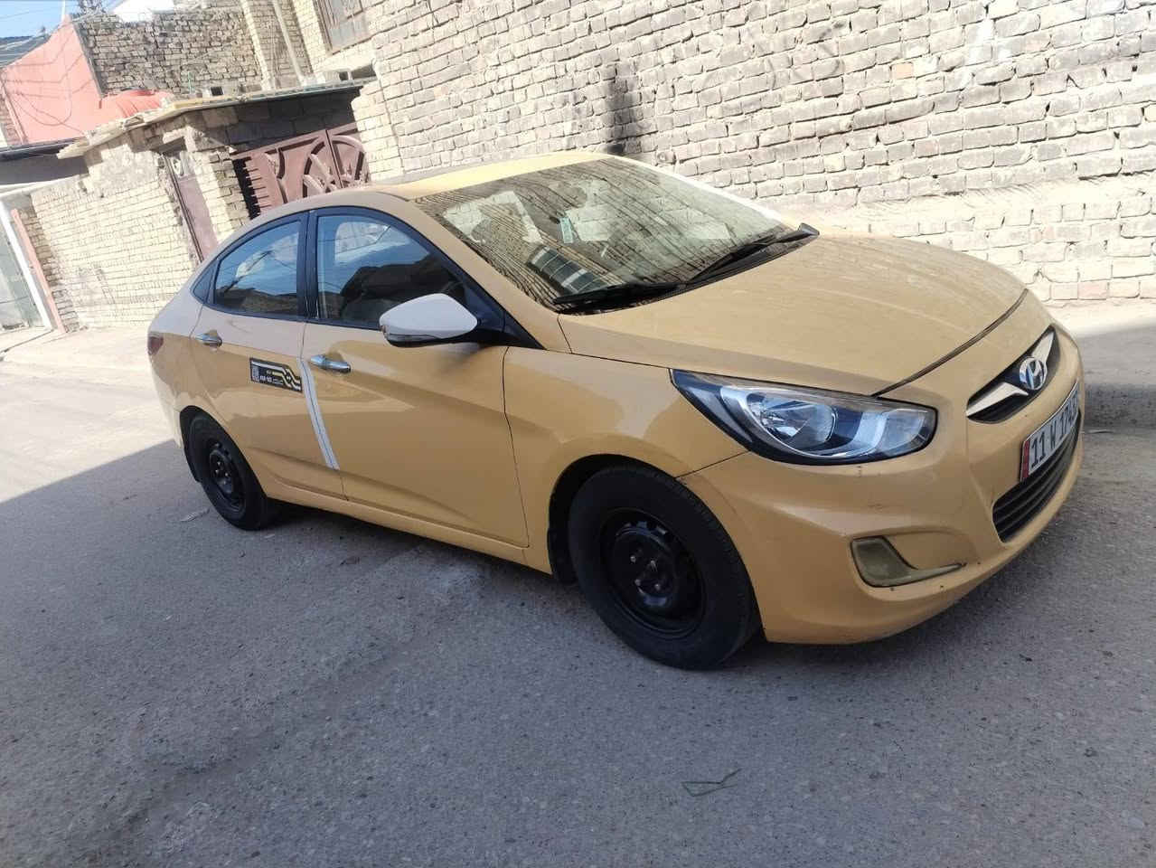 اكسنت 2013 خليجي
رقم انكليزي تحويل ثاني يوم 
مكاني  بغداد العبيدي 
سعر 84 وبيه مجال لطيبين
رقم هاتف ***********
