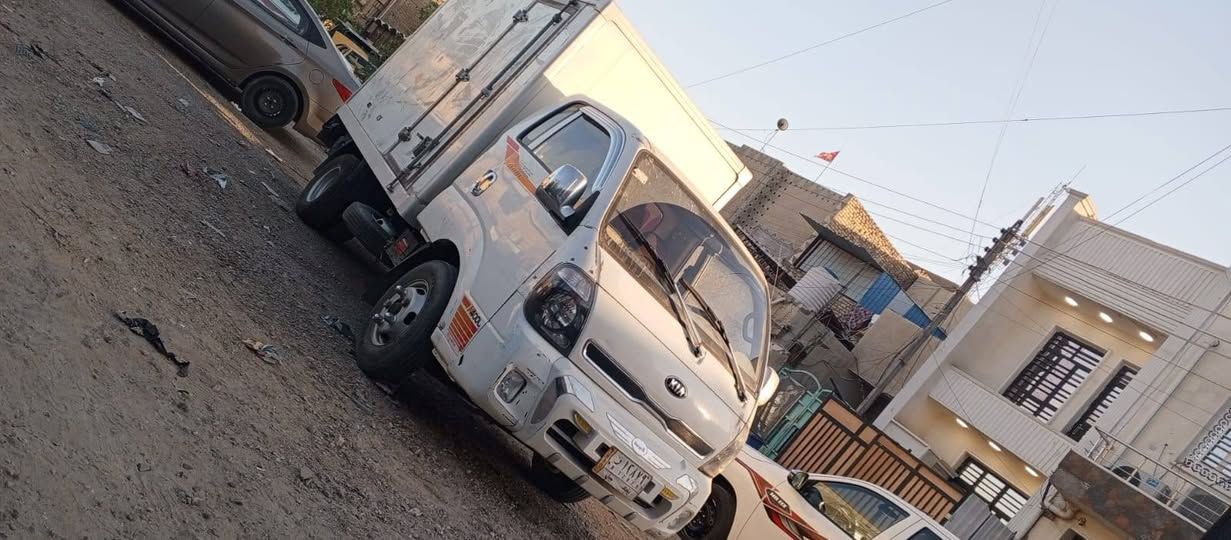 بيكم فحل موديل 16 مكينه مفتوح 4000 تأيرات خلفي محور 14 سياره حمل اني شادله حافضه ع شغل بيعه هيه وحافضه سياره جهازه لشغل بس دعاميه امايه موحلوه مكفول من صبغ وخياس وشاصي سعر 130 وبيه مجال عنوان بغداد حي العامل ***********
