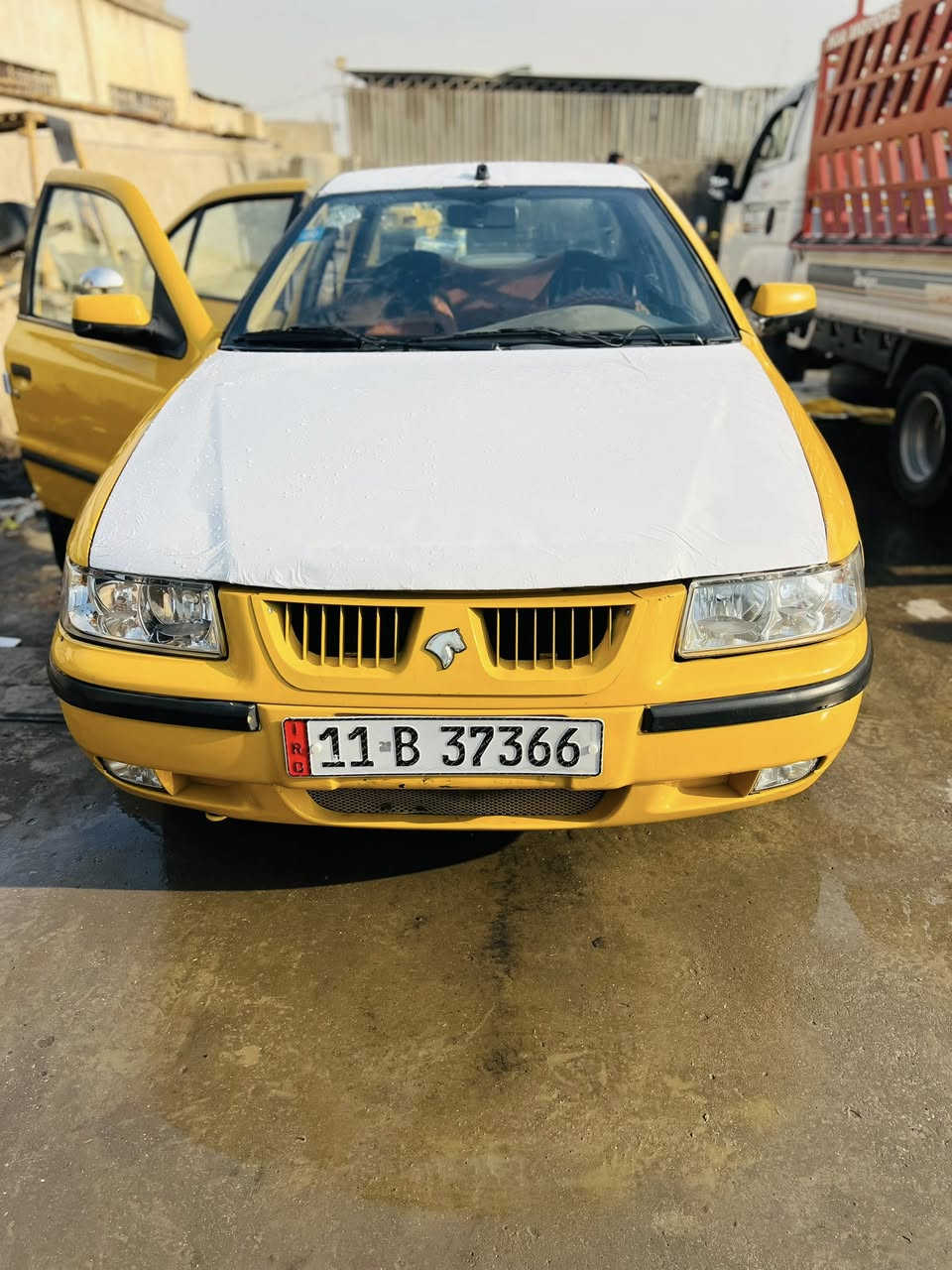 سلام عليكم 
سمند 2011رقم انگليزي هزة جديدة سنوية لل2027 ب اسمي تحويل ثاني يوم مكينة و كير مكفولات تبريد شغال بيها تعمير خياسات و جاملغ خلفي مكحل فقط سيارة جاهزة و ما ناقصها شي ***********
