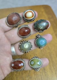 للبيع • تواصل خاص