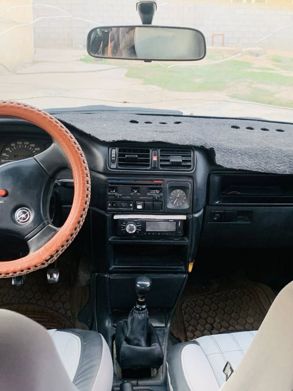 السلام عليكم 
اوبل موديل 1990حجم 1600شرط كير محرك صدر شرط وتايرات نضاف للستفسار ***********
***********
