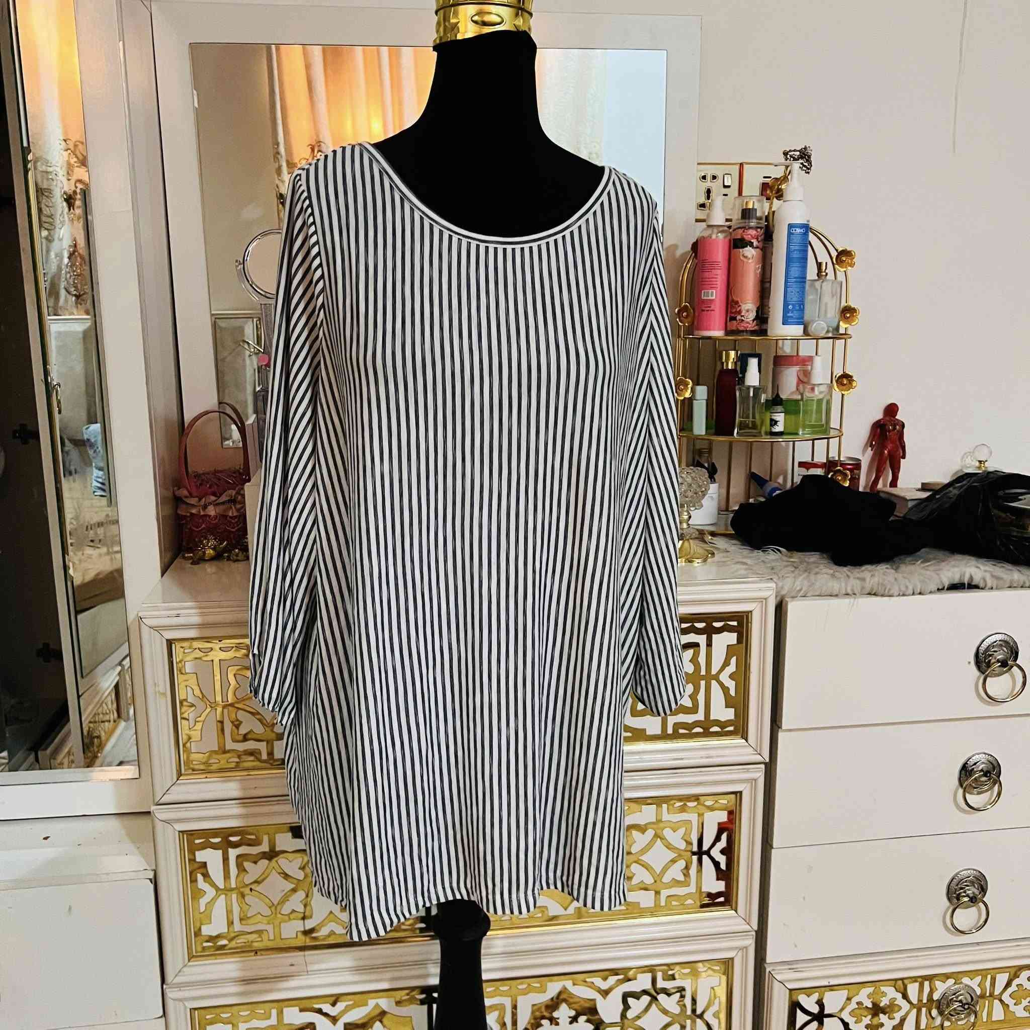 عرض كل قطعتين  بخمسه


**إذا كنت صاحب هذا الإعلان وتريد حذفه لأي سبب، رجاءا أرسل رسالة إلى الدعم الفني**