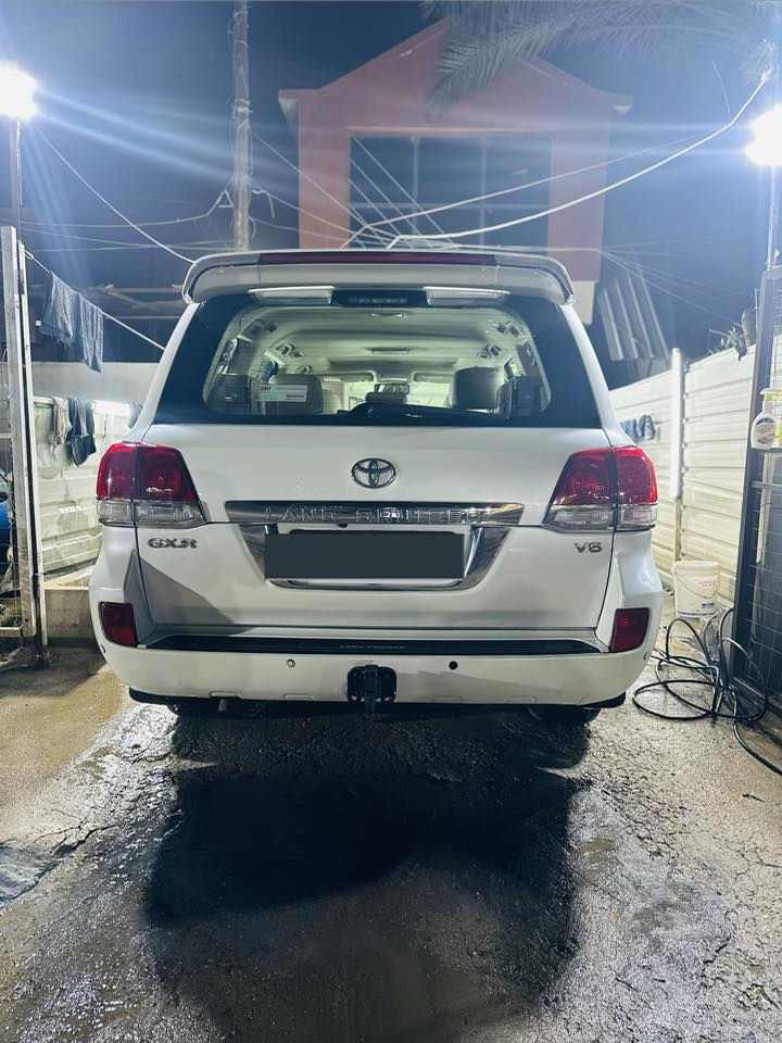 للبيع
تويوتا لاندكروزر GXR موديل 2011
ستينية، خالية من الضرر والحوادث
نظافة عالية – مكينة وشاصي ممتاز
السيارة جاهزة للفحص
السعر 33000$ 
📞 للاستفسار:***********

