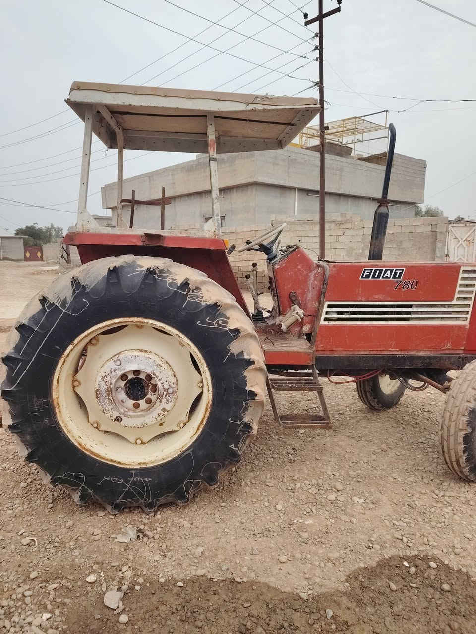 تركتر للبيع
محرك وكير شرط  وجهاز شرط  ***********
