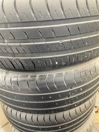 تخم تاير كومهو مع الويل لوك مال حاويه كارتون العلم التاير كومهو والويل...