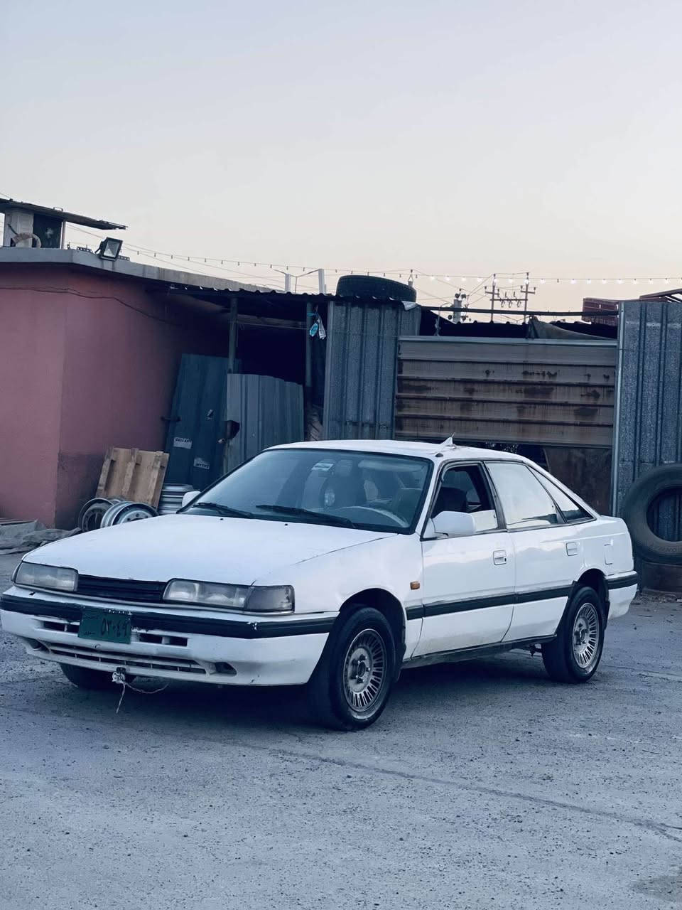 مازدة ٨ بغ 
موديل ١٩٩١
رقم نينوي سنوية خضرا تحويل وكالة 
گير محرك بشرط 
طخم خلفي امامي بشرط 
بدون حادث 
سيارة مال جناي 
سعر21 بي مجال 
عنوان خبات اربيل 
رقم تلفون *********** الحمدانية, نينوى
