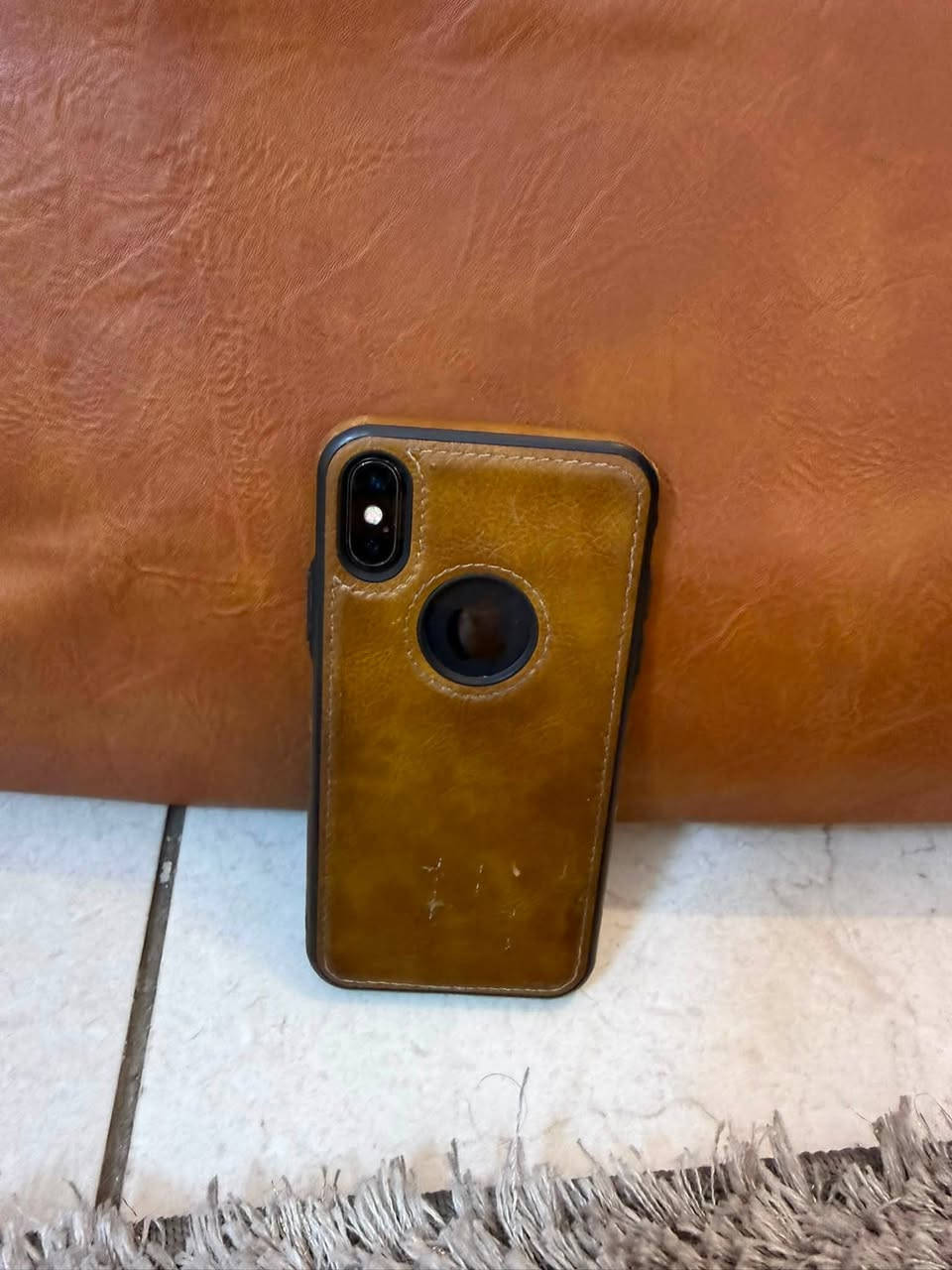 للبيع هاتف أيفون X باللون الرمادي الغامق (Space Gray).
المواصفات والحالة الواقعية للجهاز:
• الطراز: iPhone X.
• السعة التخزينية: 256 جيجا.
• حالة البطارية: نسبة الحد الأقصى 73% (تظهر رسالة الخدمة كونه بحاجة تبديل قريباً).
• الملاحظات: الشاشة مبدلة فقط، وباقي الأمور شغالة طبيعي ونظافة الهيكل الخارجي واضحة بالصور.

السعر: [100 الف] دينار
الموقع: السيدية
التواصل للمشتري الجاد عبر الخاص.


**إذا كنت صاحب هذا الإعلان وتريد حذفه لأي سبب، رجاءا أرسل رسالة إلى الدعم الفني**