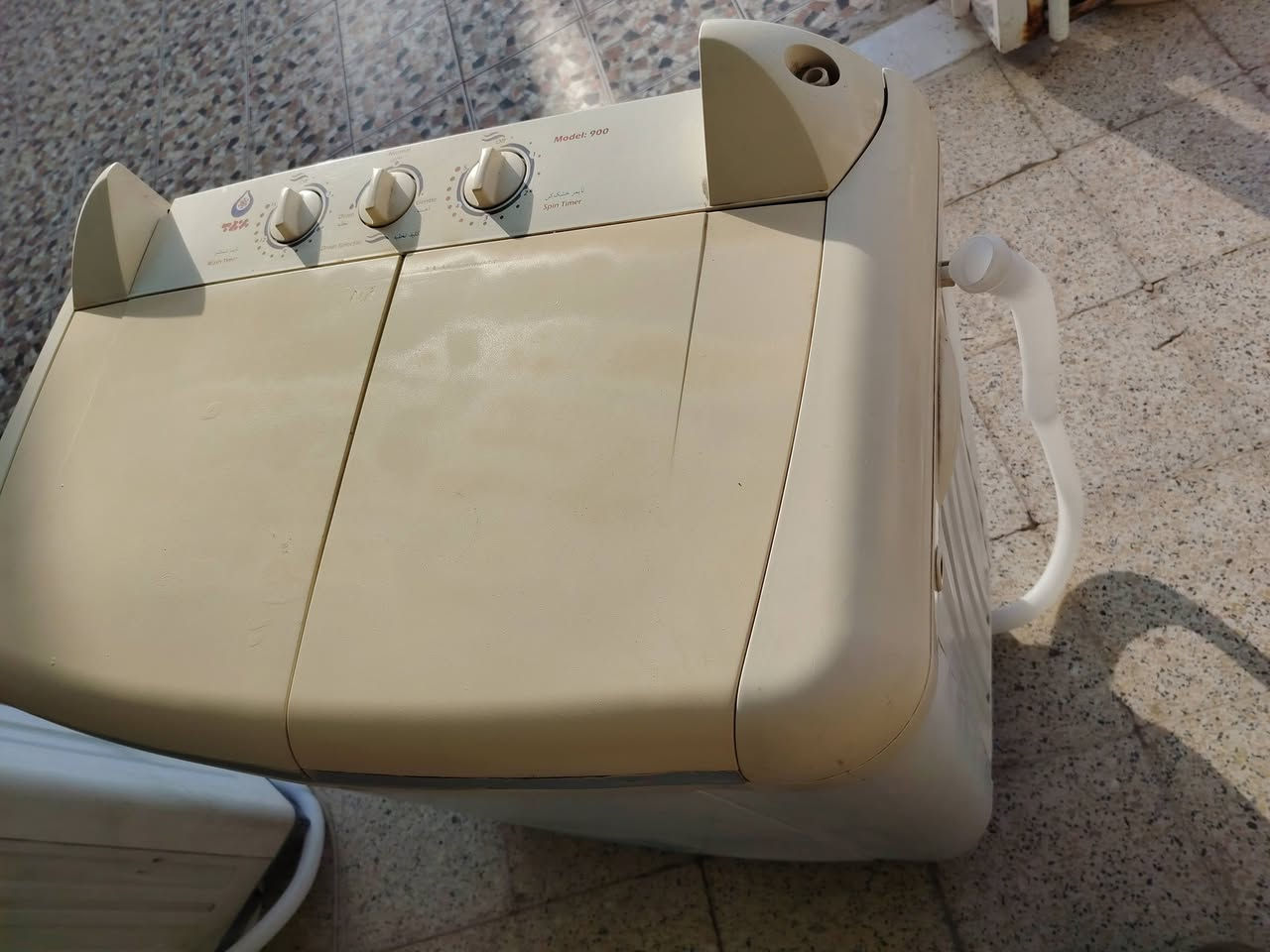 للبيع غساله نوع برفاب حجم 15 كيلو نظيفه جدا وكله شغاله غسل تجفيف تصريف ماء تمام  ماطوراته الأصليه وعلى الفحص وبيه ضمان سعره 75 الف في مركز مدينة الحله حي الزهراء قرب جسر الام موبايل ***********
