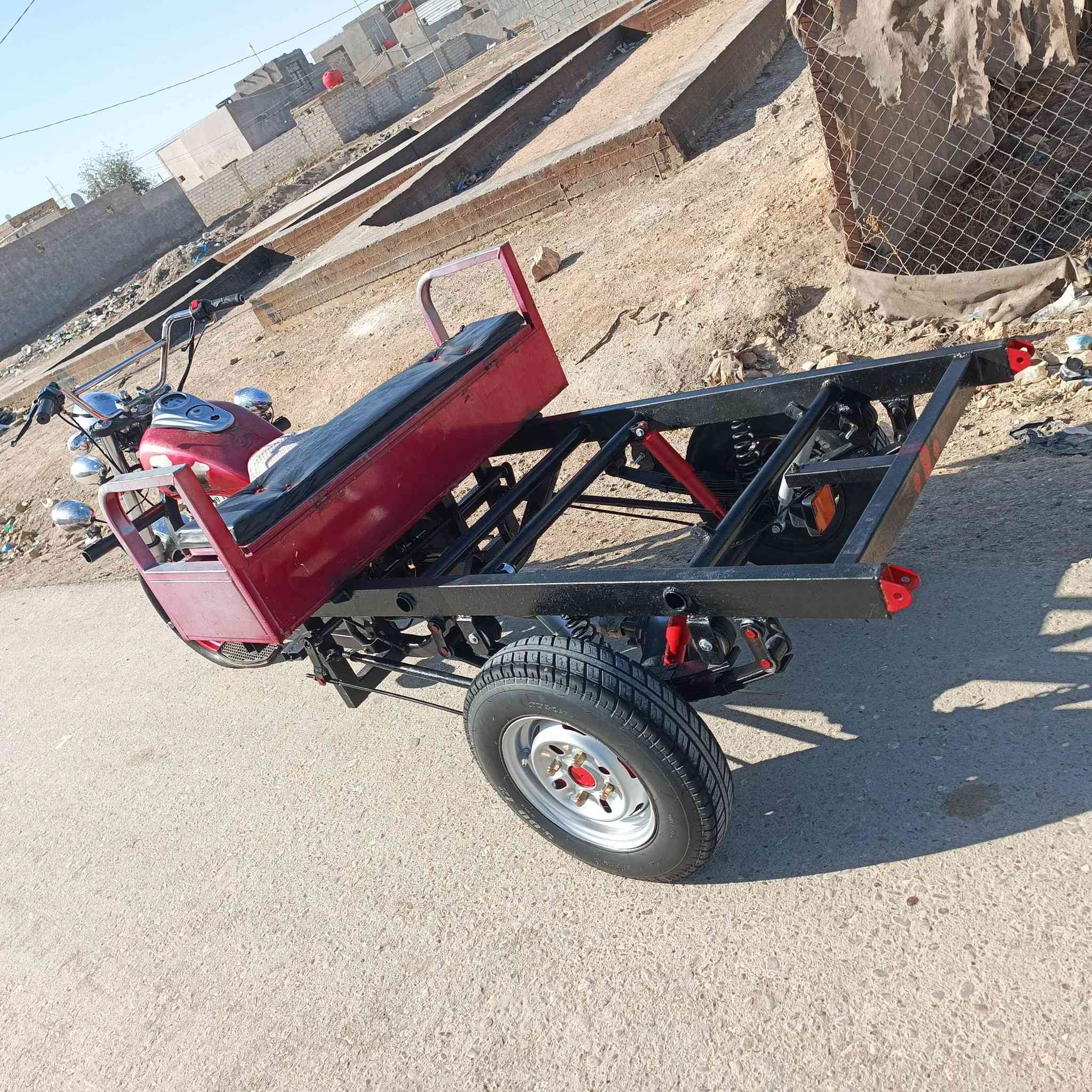 سلام عليكم شباب ستوت للبيع اوراق اصولي 
الموديل 2023 تخم تايرات وياله جدد
 كهربائيات كله جديده ضفيره قبل سبوع شادهه 
يعني منين ما تكلب بيه كله شادله جديد 
تعميره كامله على البلاد
السعر ١٦٥٠ أو بيه مجال حق الجيه.
هاذه رقمي  ***********
