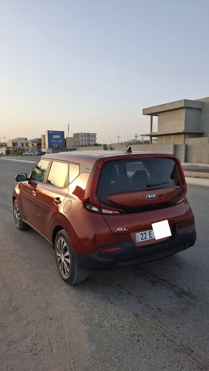 كيا صول موديل 2020 وارد امريكي
رقم اربيل
محرك 2000 دوش 
ماشيه 106 الف ميل قابل للزيادة
ايرباك طاكات
البصرة الصالحية 
سعرها 120وبيها مجال بسيط
***********
