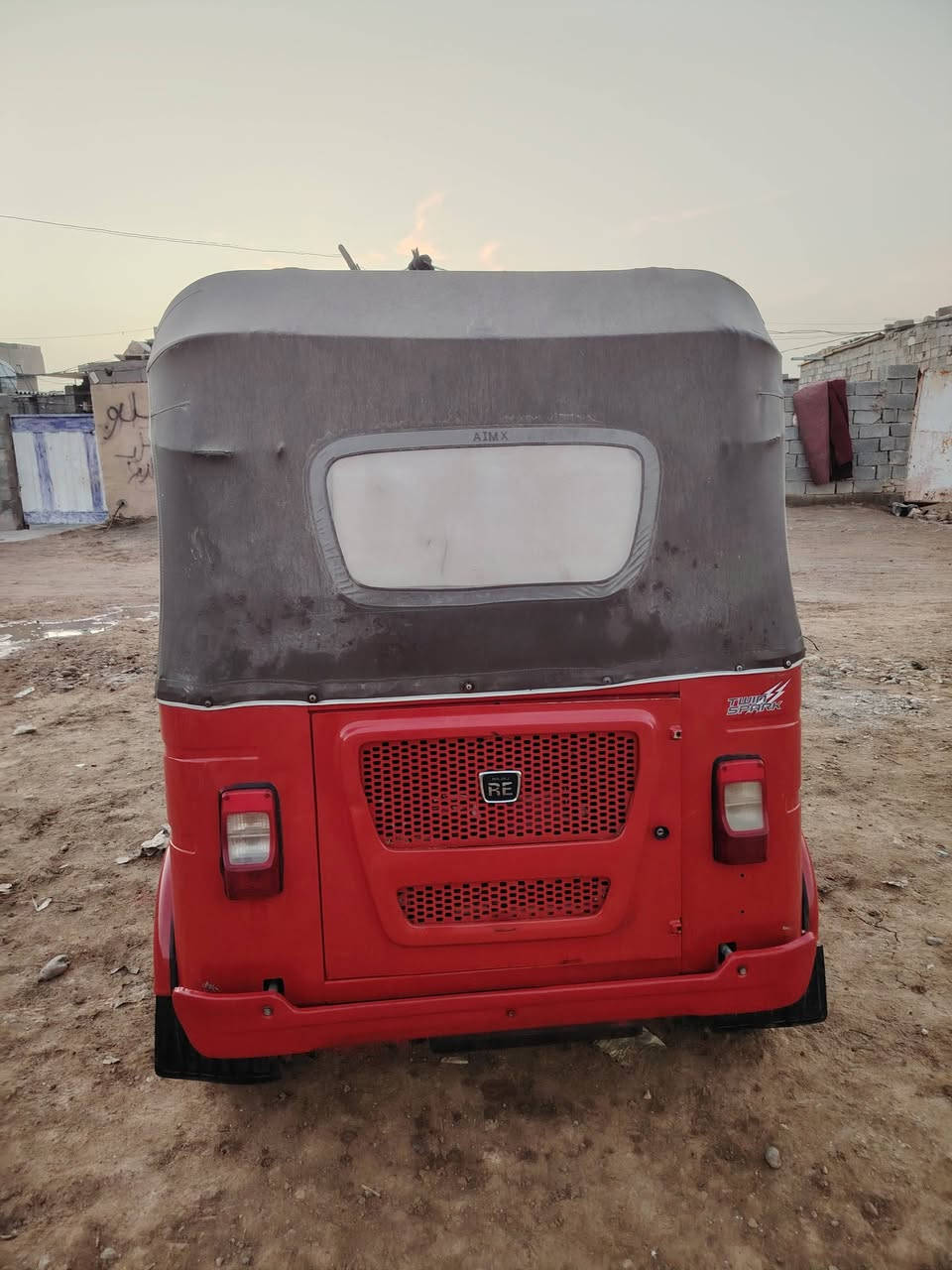 سلام عليكم تحويل ثاني يوم موديل 22 شهر 6 مقفوله بس شويه طخات بالدواسه الرستميه خلف المحطه الرحمن رقم *********** ما متواجد على الفيس
