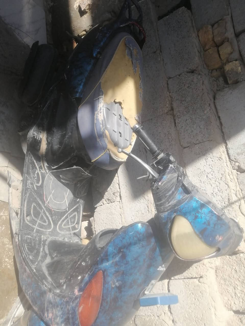 السلام عليكم دراجه دولفين للبيع عوزهه تاير متروكه الدراجه ابيع كوم حديد مكاني رميثه


**إذا كنت صاحب هذا الإعلان وتريد حذفه لأي سبب، رجاءا أرسل رسالة إلى الدعم الفني**