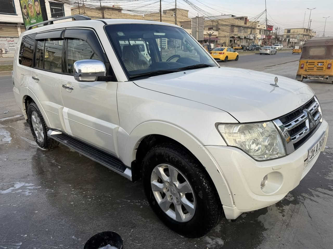 باجيرو حبتور موديل 2014مكينة ٣٥٠٠
بيهة شبر بارد ومكحل بل باب الخلف السايق فقط الباقي كفالة عامة شرط الفحص

مكينة وكير وتبريد كلة كفالة 

السيارة جاهزة من كلشي وما بيهة نقص برغي انكر سلف وحرك وين يعجبك السيار كلش حلوة 

مكاني بغداد حي اور 
للتواصل ***********
السعر 165$ بيهة مجال بسيط حك الجية
