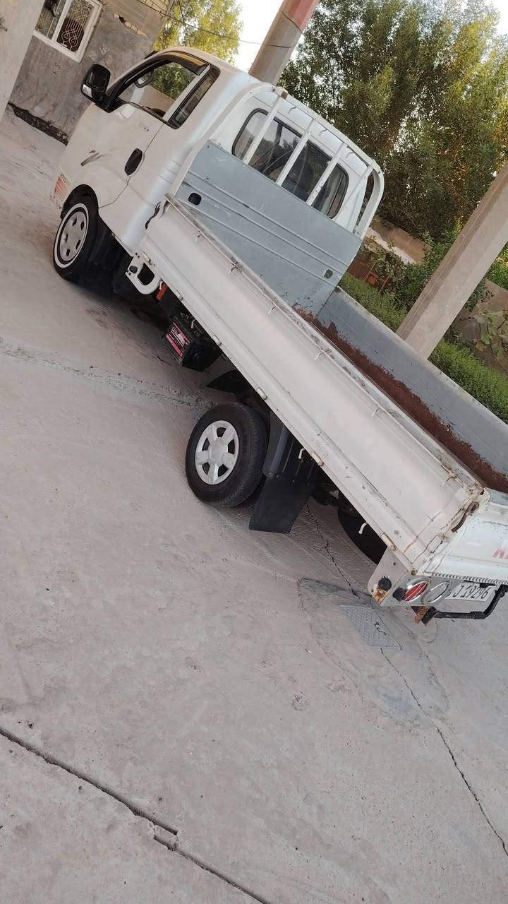 سلام عليكم بومه ٢٠١٠ رقم بابل بسمي سياره جاهزه من كلشي تبريد ثلج محرك كارتون تخم تاير سياره جاهزه مكفوله كفاله عامه من كلشي مكان بابل قرب سيطره الاثار شراي يتصل وبيه خير ويدلل *********** سعر ٩١ وبيه مجال
