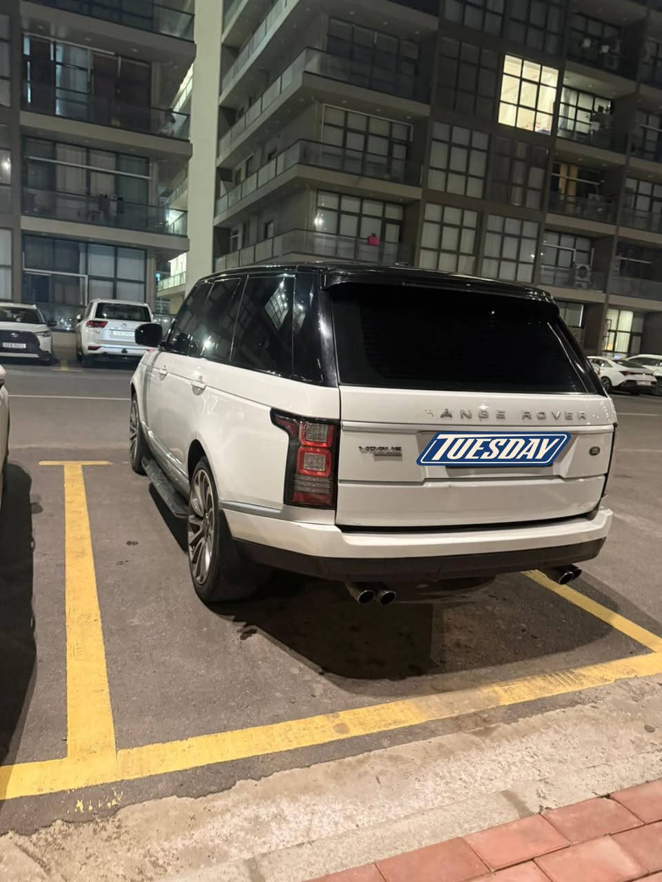 رانج روفر فوك VIP فول
فول مواصفات (( اوتو بيكرفك ))
محرك V8  سوبر
لون ابيض
للبيع او المراوس حسب القناعه
فول مواصفات اوتو بيكرفك

جكات 3 وضعيات
رادار جانبي بل مرايات
بانوراما كنتاره قماره شامواه
الكيجات الكتورنيه
كامرات  رادار
بصمات ابواب وتشغيل
جميع الابواب شفط
كشنات كهرباء
شاشات عدد 3
نضام صوت ميرديان (خرافي) 29 سماعه مساج تدفأه + تبريد امامي خلفي
ثلاجه
استيرن كهرباء + تدفأه
نقطه عمياء رادار حساسات امامي خلفي جانبي
صندوك كهراء ابواب
ترحيب اناره+ مرايات شفط + خزن
5 وضعيات قياده لضروف الطرق
السياره كفاله من الكص والعشاير والسرقه ادوات ادوات بدون ارقام السعر ١٦٥ ورقه وبيها مجال للشراي شي بسيط للتواصل خاص مكان السياره بغداد


**إذا كنت صاحب هذا الإعلان وتريد حذفه لأي سبب، رجاءا أرسل رسالة إلى الدعم الفني**