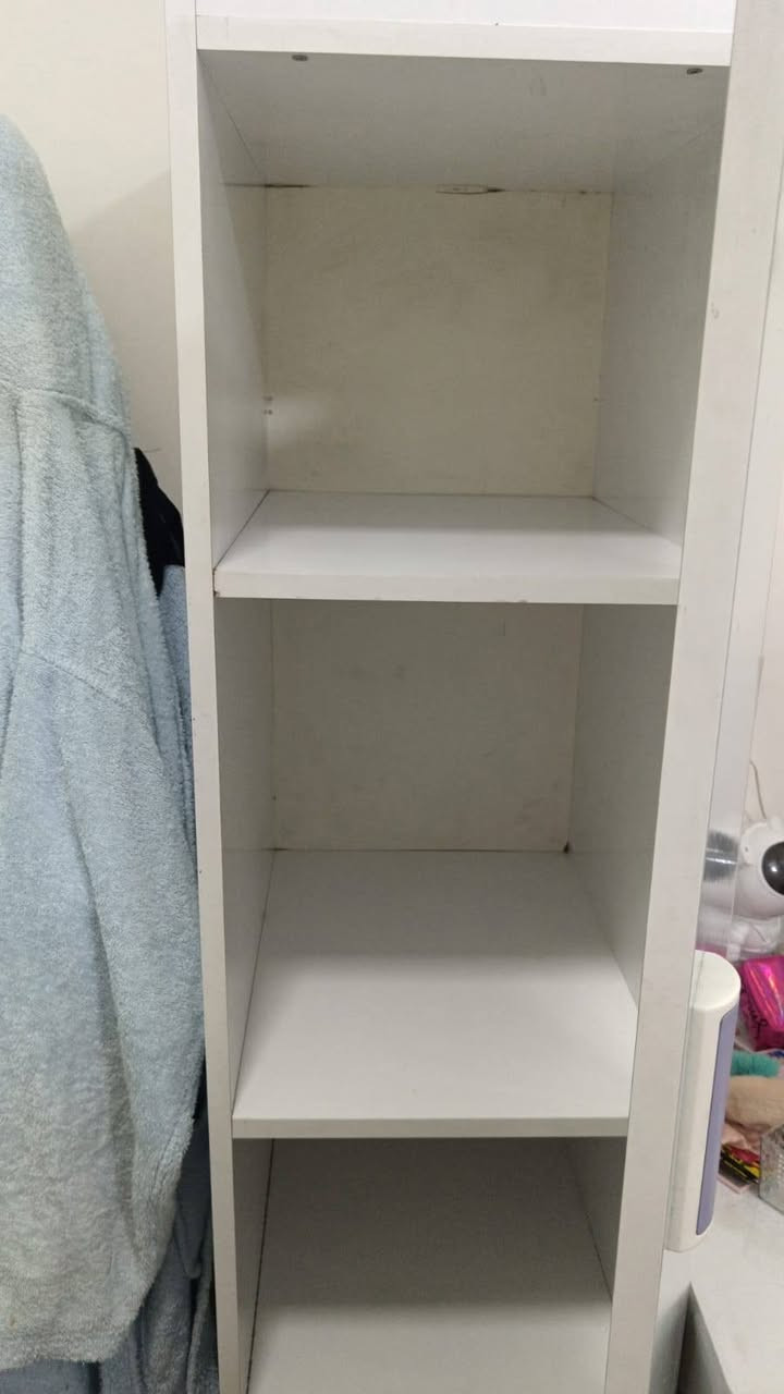 للبيع كنتور باب واحد مع كوميدي ٤ مجرات ماخذتهن من اثاث القند تركي درجه اولى ثقيل والكنتور ٤ خانات اي ضرر مابيهن .. المكان بغداد حي الخضراء


**إذا كنت صاحب هذا الإعلان وتريد حذفه لأي سبب، رجاءا أرسل رسالة إلى الدعم الفني**